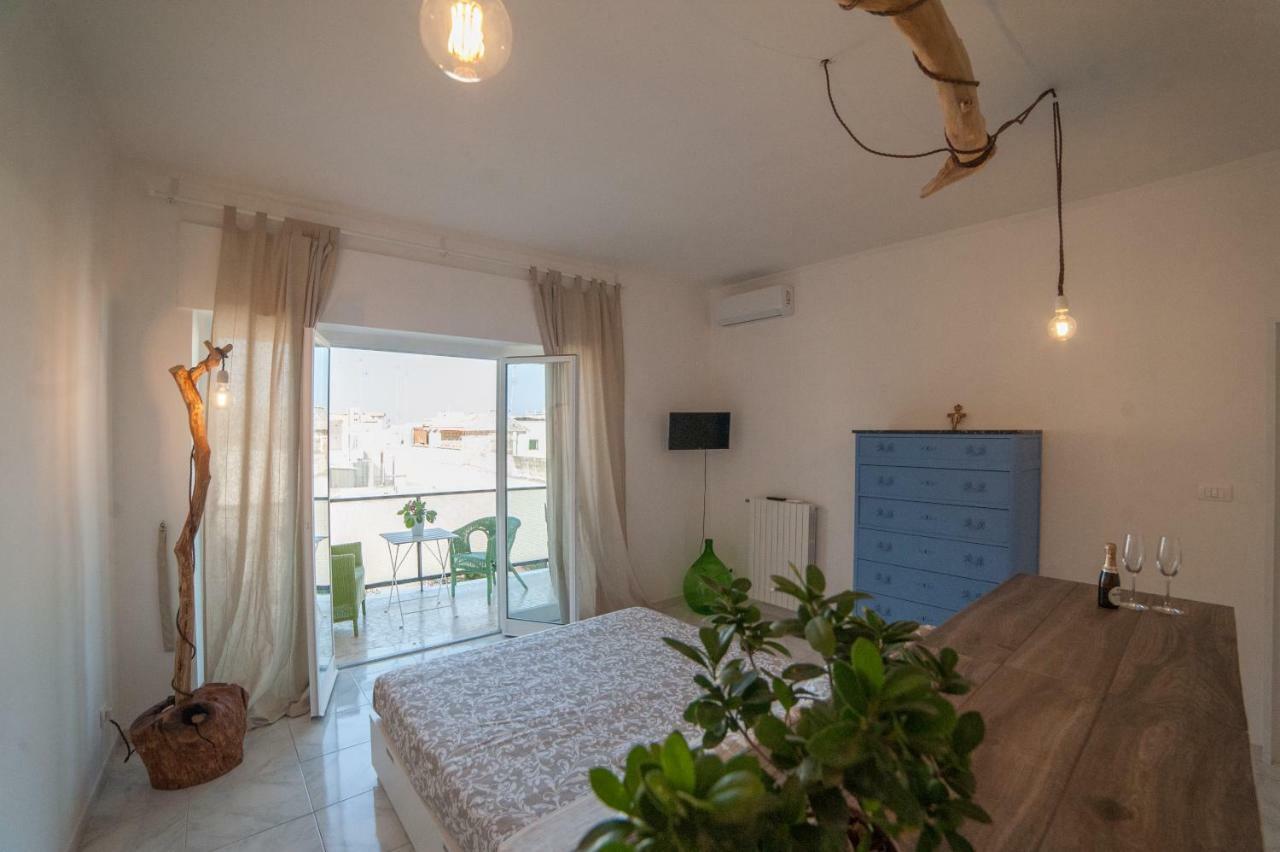 Hotel Casa D'Amare à Trani Extérieur photo